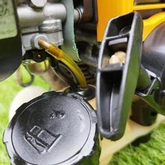 ★最終値下★【整備済:即使用可】信頼と安心のRYOBI エンジン刈払機 EKM-2630
草刈りチップソー新品付き