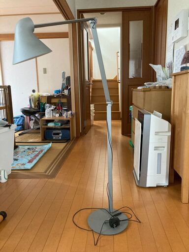 ルイスポールセン　フロアランプ