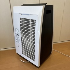 SHARP  除加湿空気清浄機 KC-HD70-W