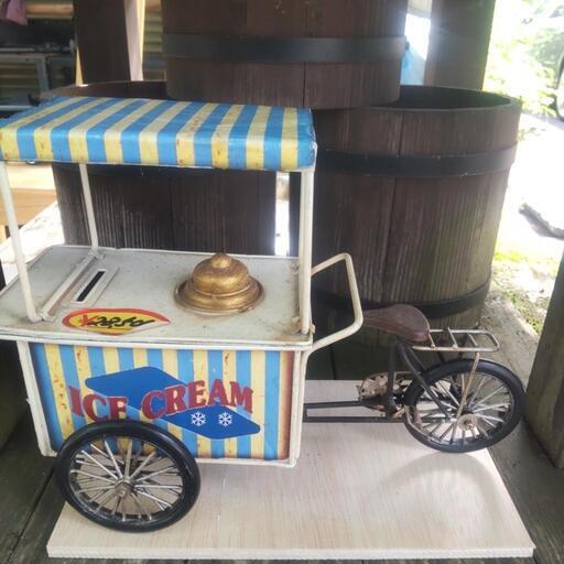珍品10000円値引きブリキの屋台車