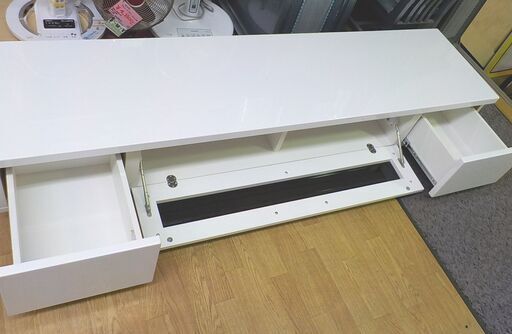 ② テレビボード 幅174×奥行42×高さ32cm ガラス扉 引出し付き 木製 エナメル天板 テレビ台 西岡店 ② テレビボード 幅174×奥行42×高さ32cm ガラス扉 引出し付き