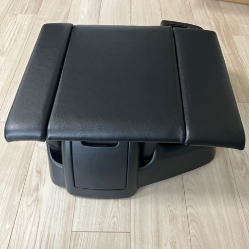 ハイエースワイド　コンソールBOX