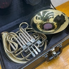 フレンチホルンholton h280 ケース付き フレンチホルンholton h280 ケース付き