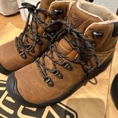 値下　登山、KEEN、試着のみ24cm.27cm