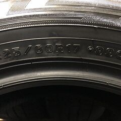 DUNLOP WINTER MAXX WM03 225/60R17 17インチ スタッドレス 4本 20年製 アルファード ヴェルファイア スバルXV等　(KTF021)