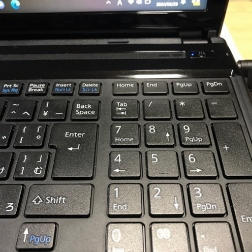 FUJITSULIFE book Windows11P entium SSD美品