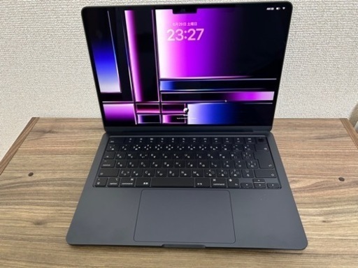 美品　MacBookAir  13.6インチ 8C CPU 16GB 256GB
