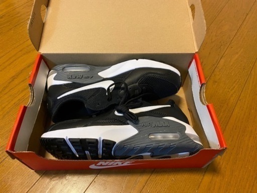 靴 NIKE AIR MAX 23.5