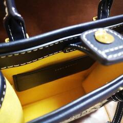 Tory Burch トリーバーチ モノグラム バッグ
