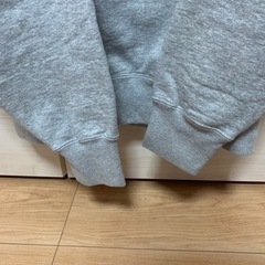 服/ファッション パーカー レディース