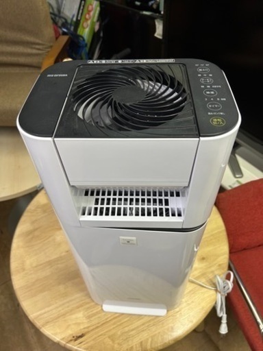 アース万代店　サーキュレーター衣類乾燥除湿機 KIJDC-N50-W アイリスオーヤマ