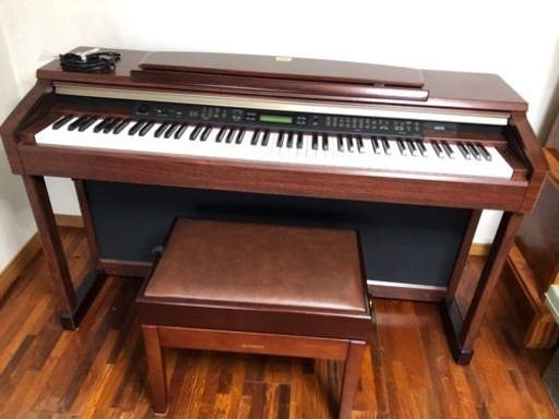 Yamaha Clavinova電子ピアノ
