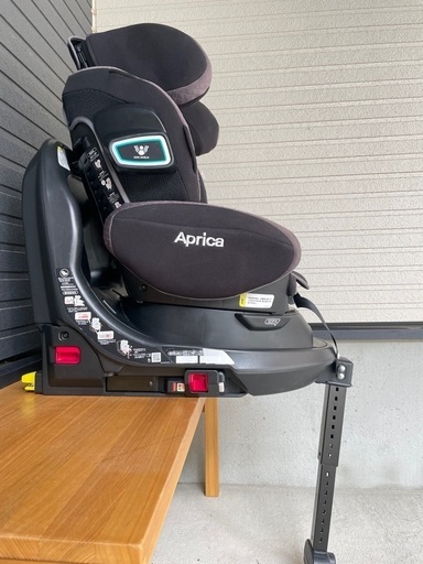 【Aprica フラディアグロウISOFIX360°セーフティ】チャイルドシート