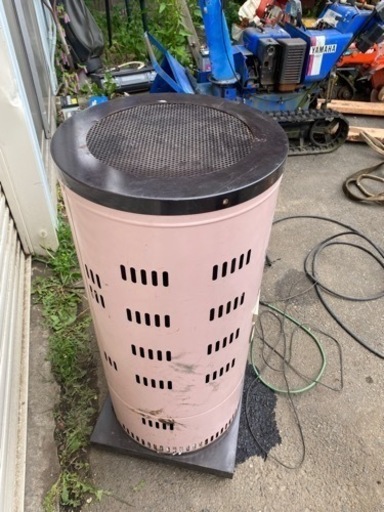 サンポット□ 煙突式石油ストーブ KSH-7010RC 中古品 石油ストーブ