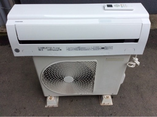 TOSHIBA 6〜8畳  2.2kw  ルームエアコン  RAS-F221PY(W)   2019年製
