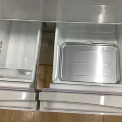 TOSHIBA(トウシバ)の5ドア冷蔵庫のご紹介です！！