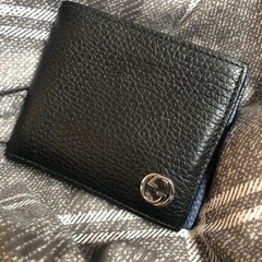 GUCCI 二つ折財布　