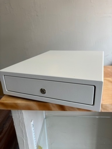【未使用品】お届け可☆ 手動開閉式キャッシュドロア 電源不要