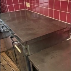 業務用冷蔵庫　かなり古いです