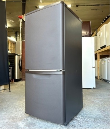 札幌市内配送可 美品 22年製 Panasonic パナソニック 138L 2ドア冷蔵庫 NR-B14FW-T 右開き