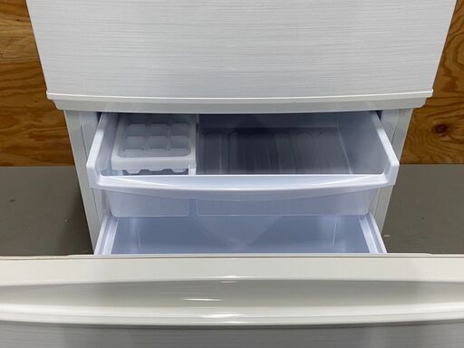 SHARP シャープ 137L 2ドア 冷凍冷蔵庫 SJ-D14E-W 2019年製 206 - 冷蔵庫 