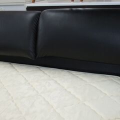 R054 Sealy マットレス、ダブルベッド、革調フレーム、全幅155cm Used R054 Sealy マットレス、ダブルベッド、革調フレーム、全幅155cm Used