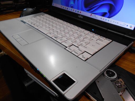 ノートパソコン 富士通 LIFEBOOK Windows11 CPU i7-3630QM メモリ16GB