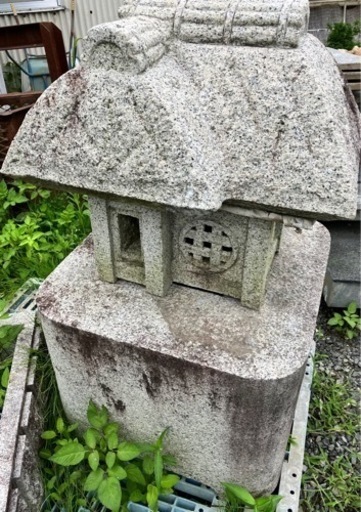 草屋灯籠