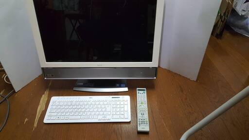 液晶一体型PC　NEC VALUESTAR VW770/D 本体+キーボード＋リモコン (Intel Core i5-2410M、2.3GHz) （HDD、メモリーなし）