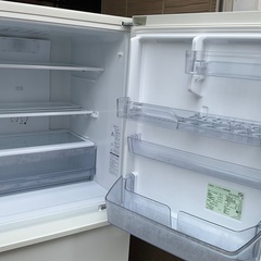 【RKGRE-354】特価！アクア/AQUA/272L 3ドア冷凍冷蔵庫/AQR-27G2(W)/中古品/2018年製/当社より近隣無料配達！