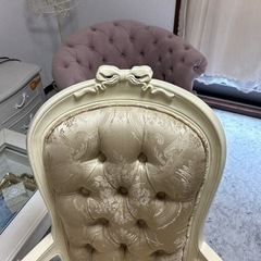 ウエストハウスギャラリー　椅子　回転チェア　定価10万~ 姫系