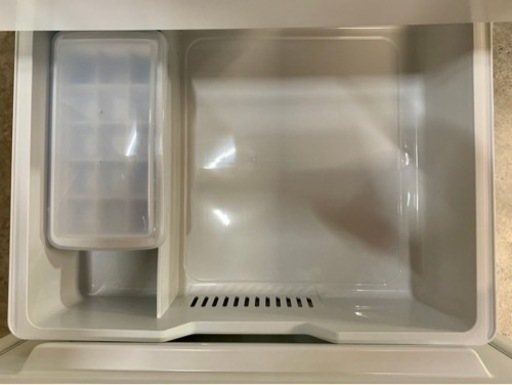 ☆値下げしました・淀川区内配送無料☆◇凹みあり◇シャープ ノンフロン冷凍冷蔵庫 - 冷蔵庫