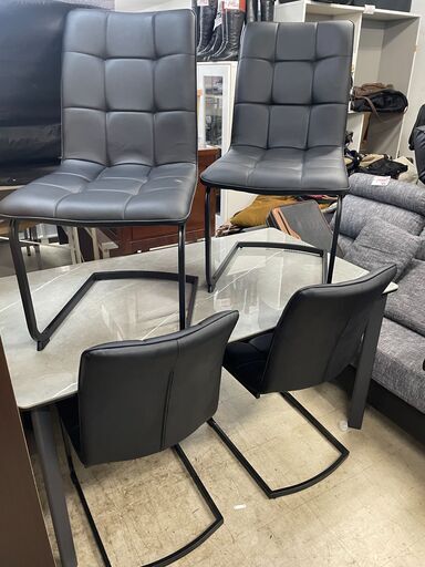 リサイクルショップどりーむ荒田店 No12661 ダイニングセット　テーブル　椅子４脚　大理石風テーブル　革張り椅子　オシャレなセット♪　定価約７万円！　お買い得品♪
