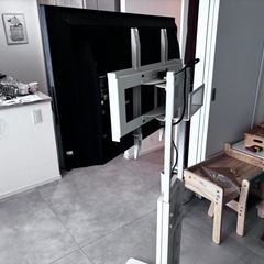 TOSHIBA REGZA 32インチ ニトリのテレビスタンド付き