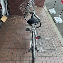 27インチ　外装6段変速　ledオートライト付き　ホワイト