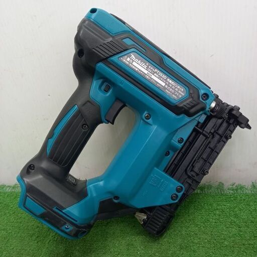 makita マキタ PT353D 充電式ピンタッカ【野田愛宕店】【店頭取引限定】【中古】管理番号：ITMTEMTXU4FE