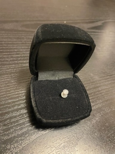 天然ダイヤモンドピアス 0. 35ct