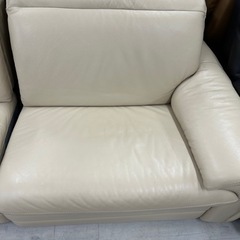 IDC電動リクライニングソファー総革ベージュ【トレファク堺福田店】