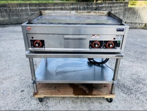 マルゼン 電気グリドル 200V マルゼン 卓上電気グリドル MEG-066 中古