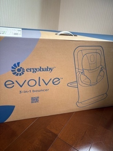 エルゴ　バウンサー　evolve ergobaby