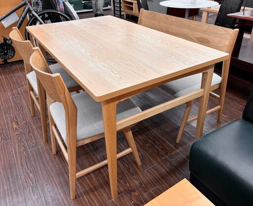 札幌 東区 unico/ウニコ SIGNE/シグネ ダイニング４点セット ナチュラル ベージュ 140×80×73cm 北欧スタイル ベンチ チェア 角が丸い リビング家具
