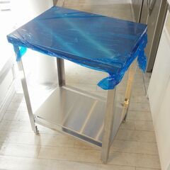 新品展示品 1点限り‼ ステンレス 調理台 W600xD450xH800mm 業務用　N-225 新品展示品 1点限り‼ ステンレス 調理台 W600xD450xH800mm 業務用 N-225