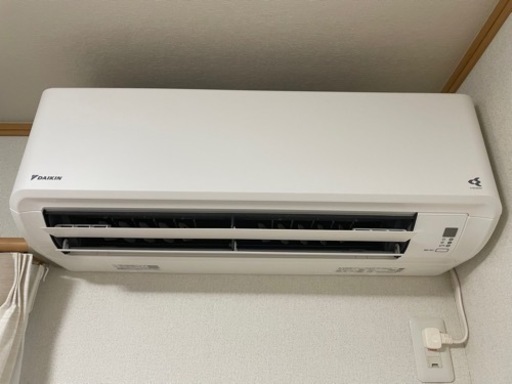 ほぼ新品 2024年式 ダイキン エアコン F713ATFP-W