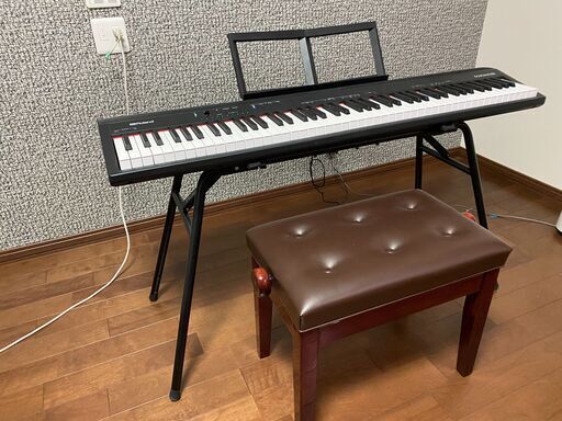 Roland 電子ピアノ（椅子付き、購入1年）
