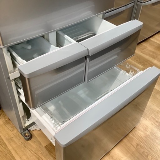 トレファク神戸南店】5ドア冷蔵庫 TOSHIBA【取りに来られる方限定】