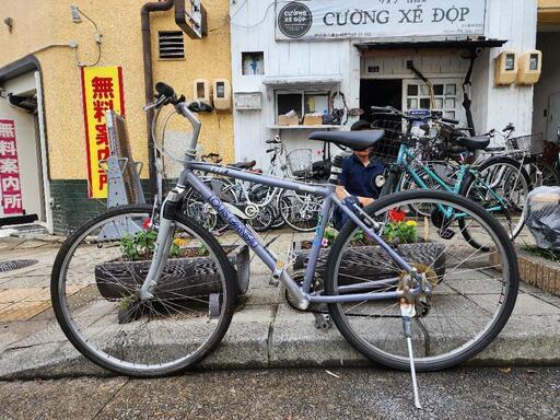 自転車クロスバイク　７００Ｃ　3x7変速　フレーム　アルミ　サドル　新品　配達可能