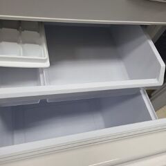 J7166　★6ヶ月保証付★　AQUA　アクア　２ドア冷蔵庫　AQR-17K　ホワイト　2021年製 クリーニング済み　【リユースのサカイ柏店】