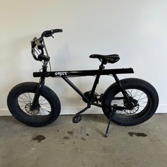 590(B)□岐阜発　△ GRESS / ファットバイク / 3×7段変速 / 後ハブにガタつきがあります / 走行不可 / 現状品　R6.6/3□