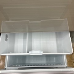 【美品】2019年製 TOSHIBA 3ドア　冷蔵庫　330L TOSHIBA 330L 3ドア冷凍・冷蔵庫 330L TOSHIBA / 東芝のレンタル