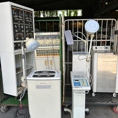 【動作未確認】 接骨院 治療機器 まとめて 単品なら3000円～お譲りします 動作未確認】 接骨院 治療機器 まとめて 単品なら3000円～お譲りします